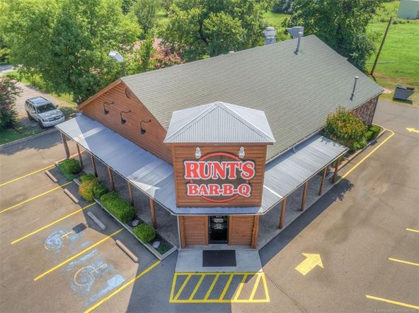 Runts BBQ: 1105 W Cherokee St, Wagoner, OK 74467